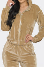 Load image into Gallery viewer, Jogger With Pearls Set