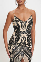 Load image into Gallery viewer, Spaghetti Strap Art Deco Sequins Maxi Dress

