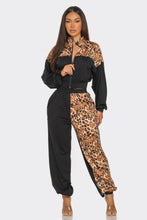 Load image into Gallery viewer, Animal Print Jogger  Set
